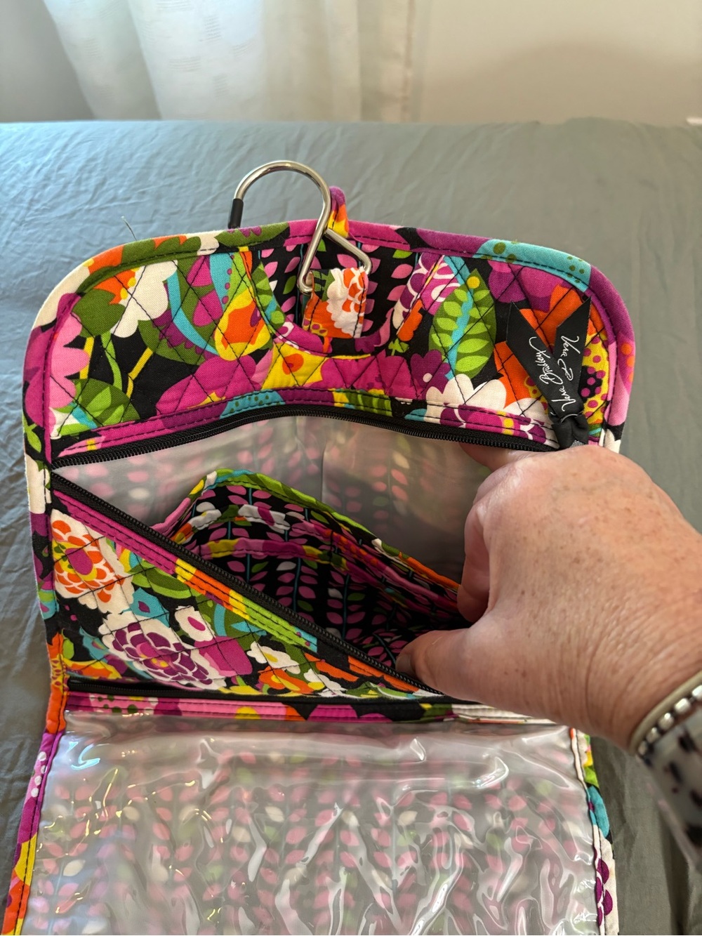Vera Bradley Ultimate Travel
Case in(Retired) Va Va Bloom. - Picture 3 of 12